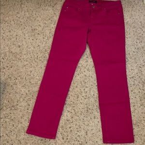 WhiteHouseBlackMarket fushia pink skinny jeans
